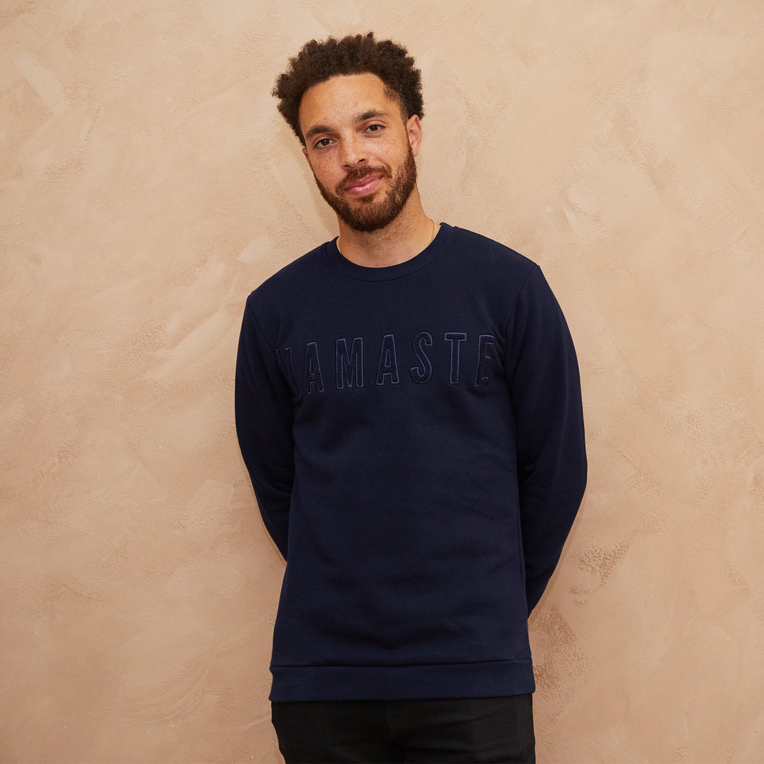 Namaste geborduurd sweatshirt Marineblauw // Marineblauw